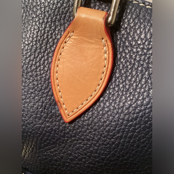 Dooney & Bourke - Picture 8 of 16